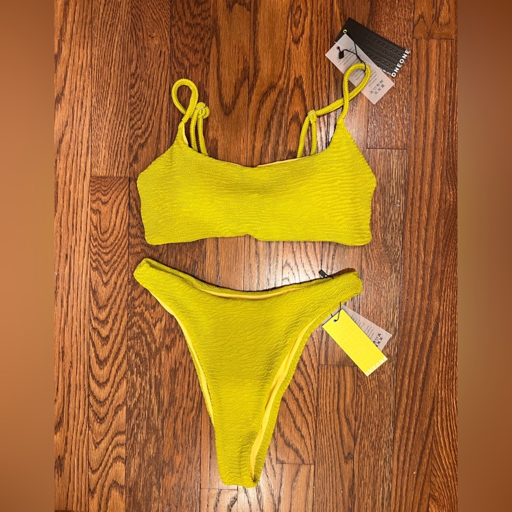 ONEONE Swimwear Set NWT Crinkle green M bottom , L top